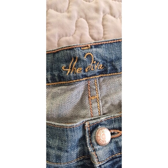 Old Navy The Diva Women Jeans size 12 Reg Ruff Torn Skater Sports Distressed - Picture 9 of 11